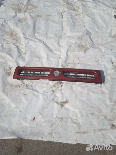 Решетка радиатора Nissan Terrano 2 Ниссан Террано