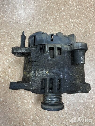 Генератор Volkswagen Golf Plus 05-14г