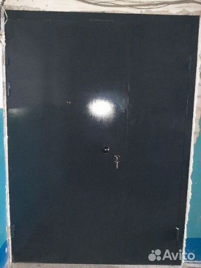 Дверь стальная на карман(тамбур)