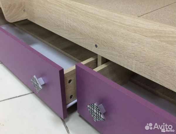 Кровать двухъярусная