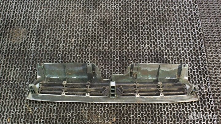 Решетка радиатора Subaru Legacy (B11), 1997