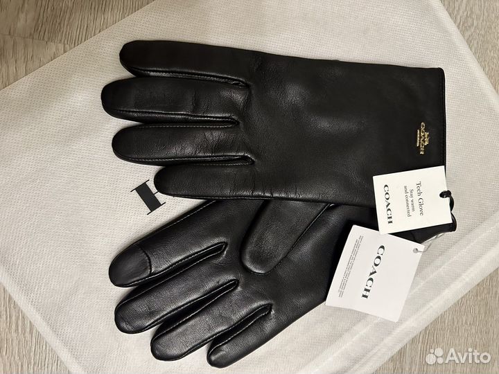 Кожаные перчатки Coach