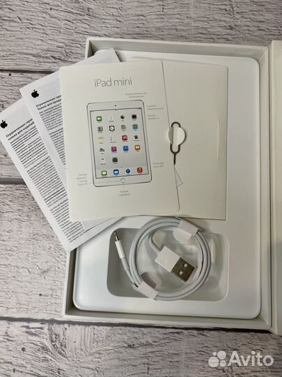 iPad mini 3 16gb + sim