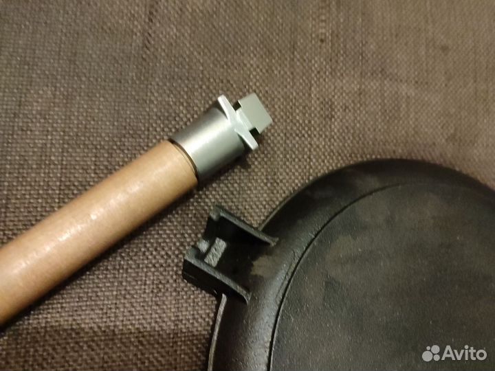 Чугунная сковорода блинная 24см