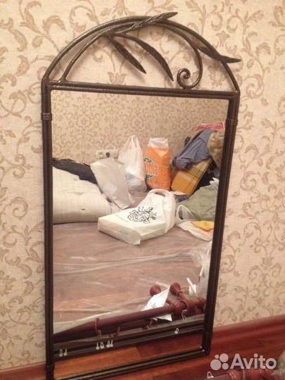 Кованое зеркало № 41