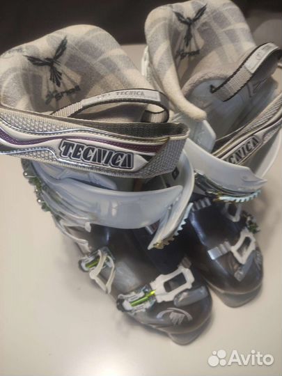 Горнолыжные ботинки