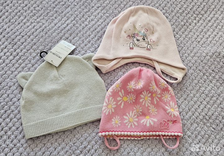 Шапки для девочки осень-зима пакетом