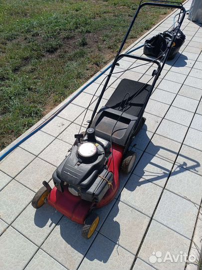 Газонокосилка бензиновая
