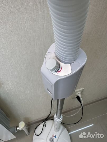 Лампа лупа для косметолога