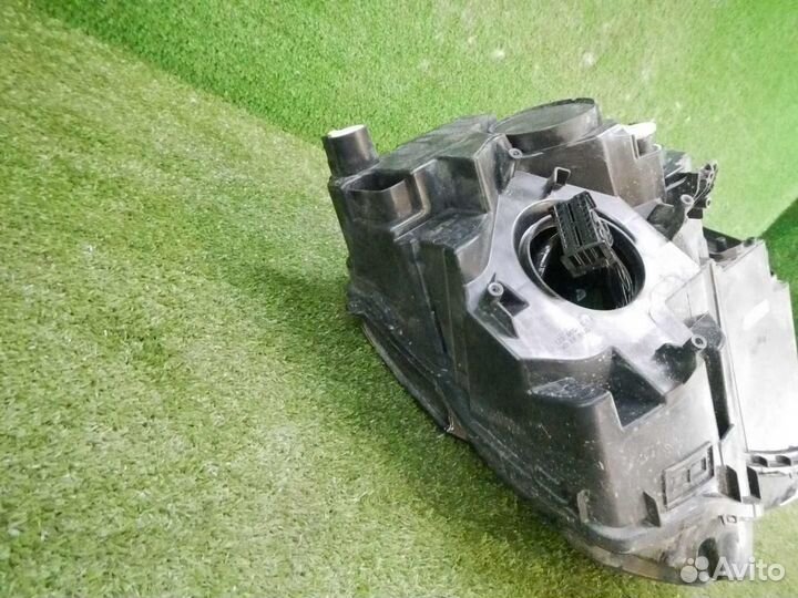 Фара левая Skoda Karoq