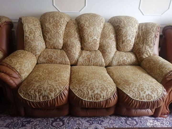 Диван и 2 кресла