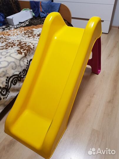 Горка пластмассовая детская