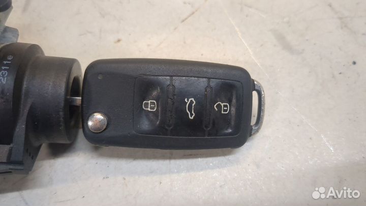 Замок зажигания Skoda Octavia (A5), 2011