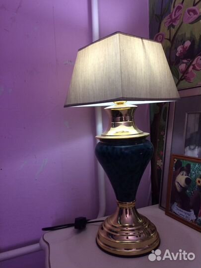 Лампа настольная