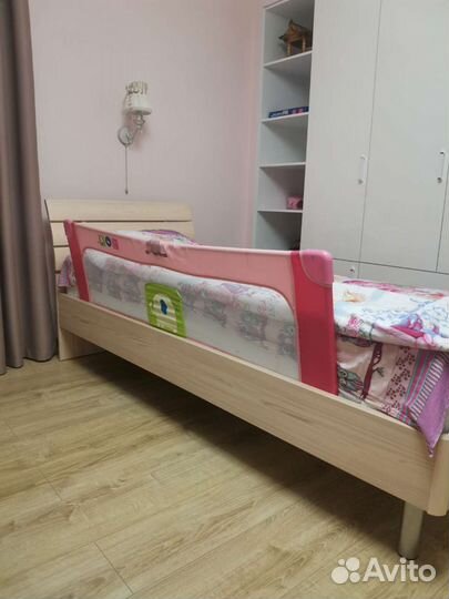 Экран для детской кроватки