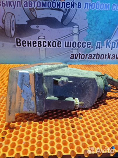 Фара противотуманная правая Toyota Land Cruiser Pr