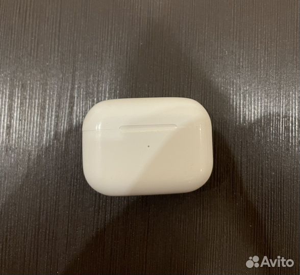 Наушники apple airpods pro(кейс не заряжает)