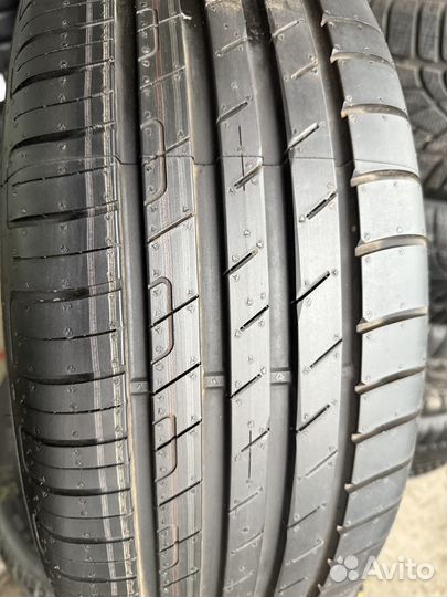 Goodyear EfficientGrip Performance 225/55 R17 101V