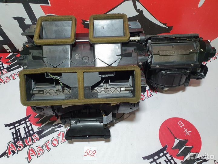 Корпус вентилятора отопителя BMW 330i E90 N52 B30