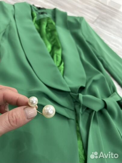 Новый женский костюм 42,44 р