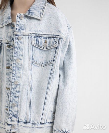 Куртка джинсовая stradivarius