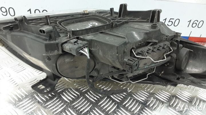 Фара Renault Megane 3 (2009-2016)