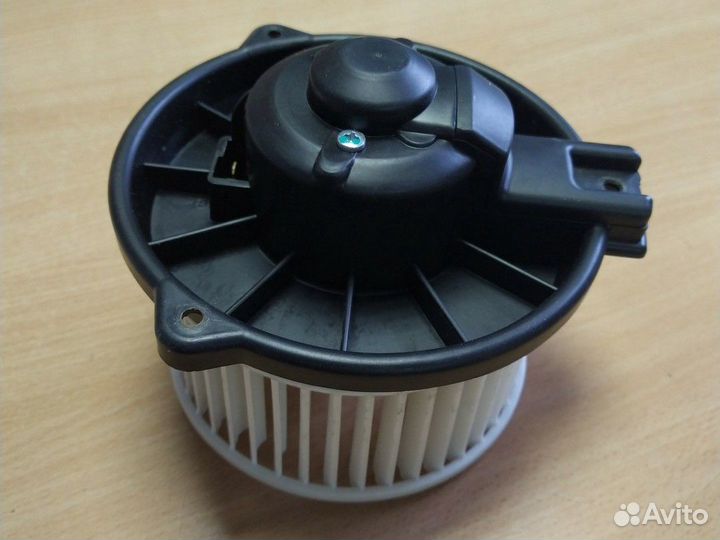 Моторчик печки Тойота