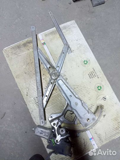 Стеклоподъёмник передн. левый mitsubishi pajero io