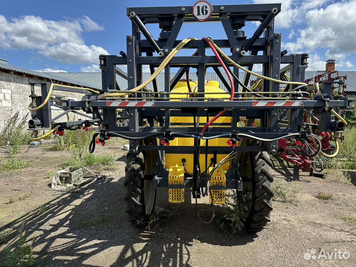 Опрыскиватель ООО Сельхозтехника Шторм 3000, 2020