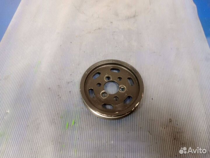 Шкив насоса гидроусилителя Volkswagen Golf 4