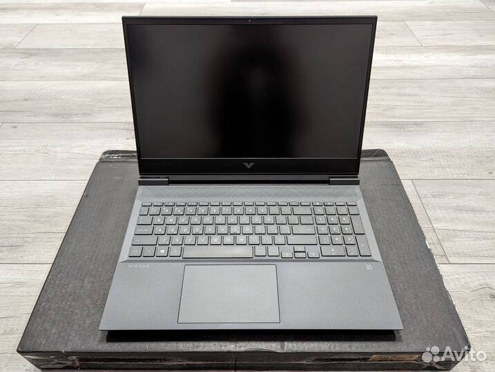 HP Victus 16-e0095ur