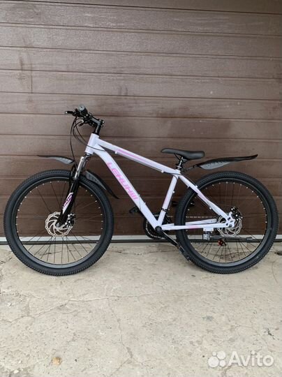 Велостпед скоростной новый подростковый 24