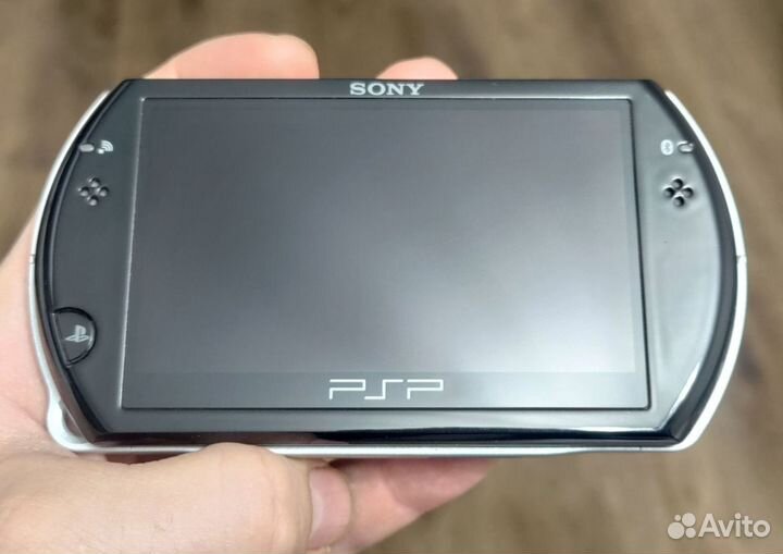 Sony PSP GO