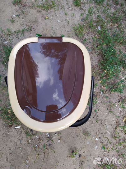 Ведро-туалет с крышкой