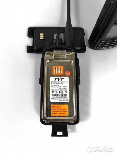 TYT MD-UV390 Plus 10W