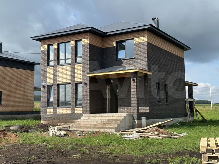 Дом 147 м² на участке 8,1 сот.