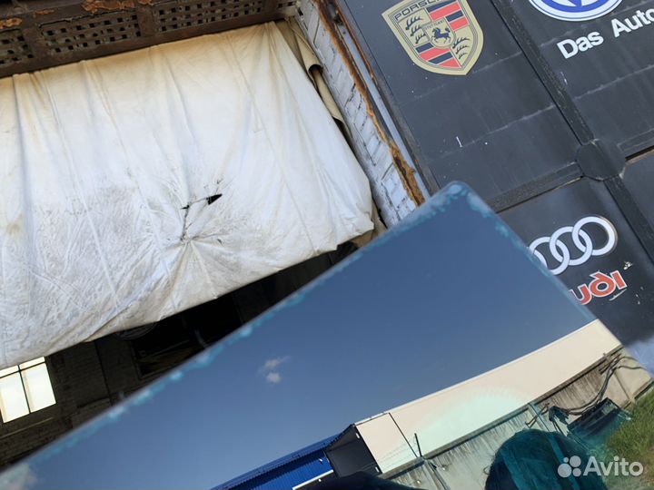 Лобовое стекло на toyota camry 50