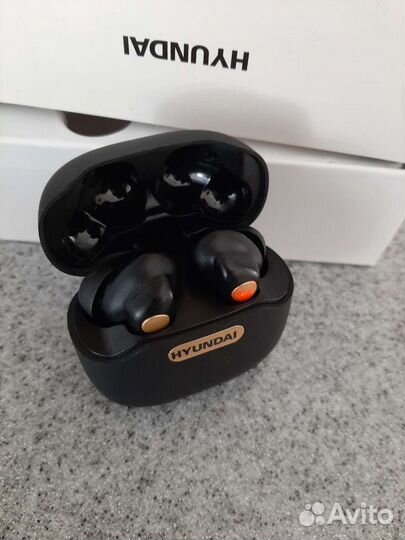 Гарнитура Hyundai HE-P300