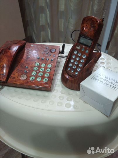 Стационарный телефон с трубкой
