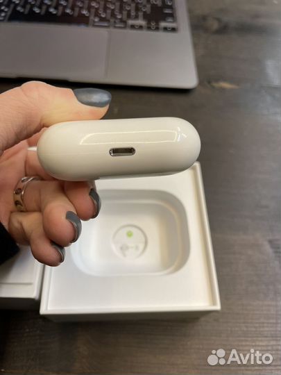 Apple magsafe charging case airpods pro