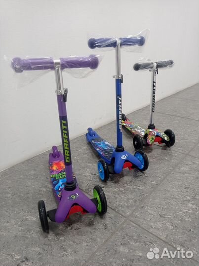 Самокат детский трехколесный