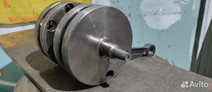 Коленвал двигателя мотоцикла Ява 638