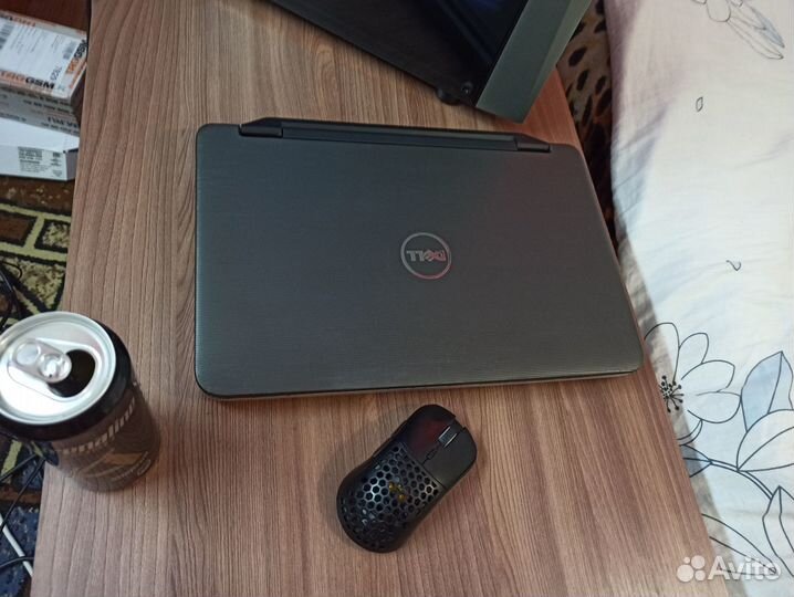 Ноутбук Dell, современный. 8гб озу, SSD, Core i5