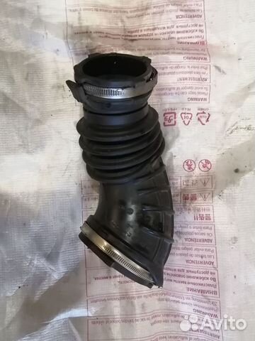 Патрубок Воздушный Ауди А4 Б8 1.8 tfsi 06H129629E