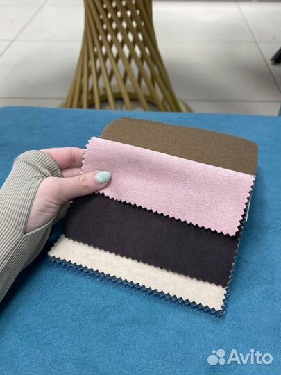 Кровать велюровая 160х200