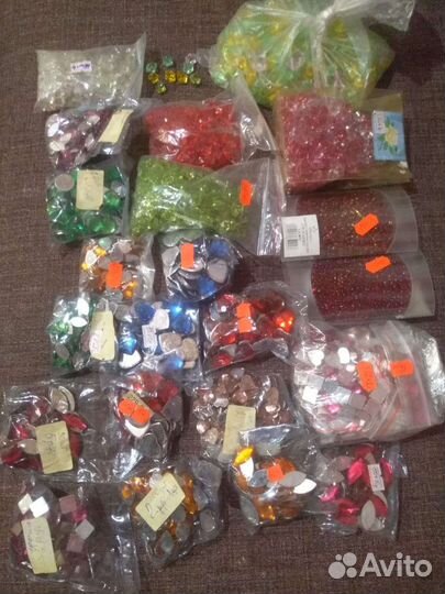 Камушки-кристаллы декоративные