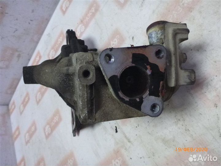 Корпус термостата Mitsubishi Montero Sport K90