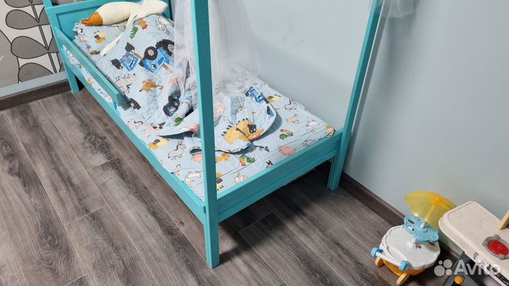 Детская кровать домик