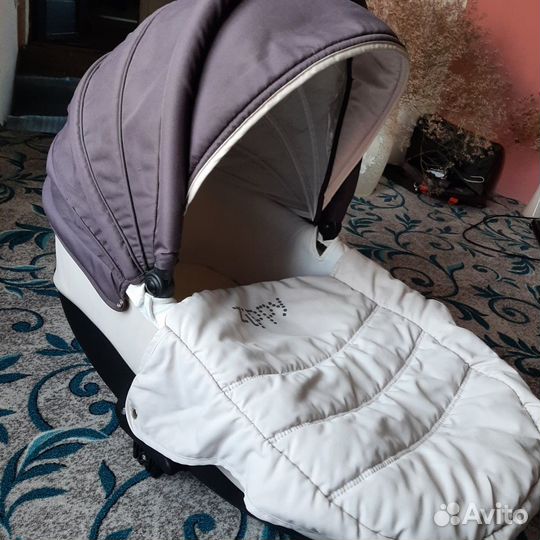 Коляска zippy