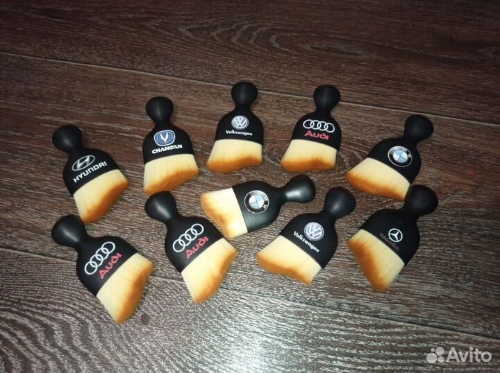 Щётка для уборки пыли с пластиковых покрытий